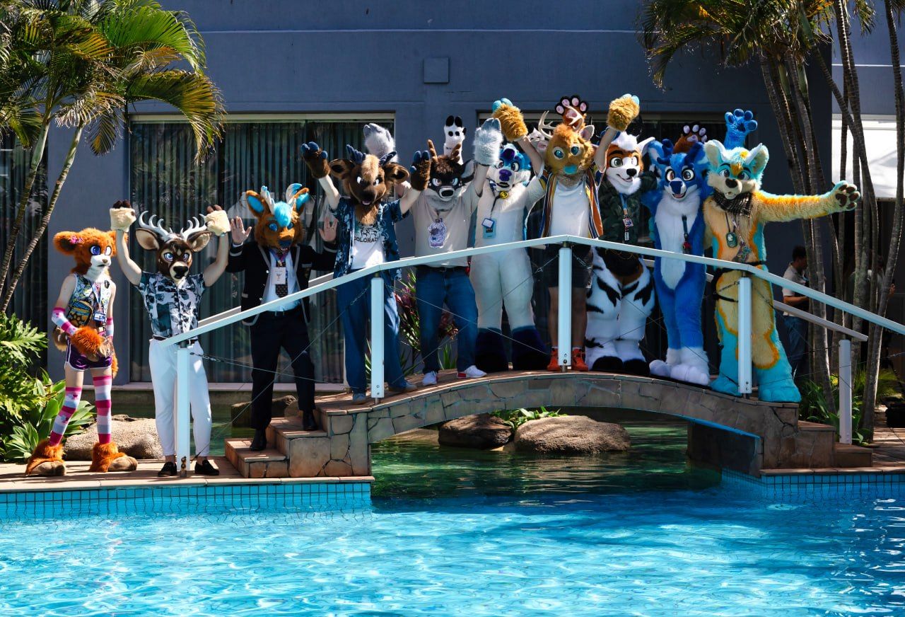 Crowne Plaza Pool and Hotel